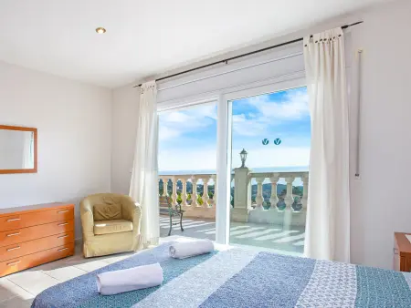 Maison avec piscine privée, animaux admis, parking à Lloret de Mar - Photo 10
