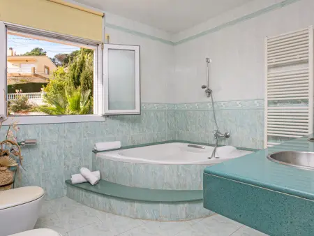 Maison avec piscine privée, animaux admis, parking à Lloret de Mar - Photo 16
