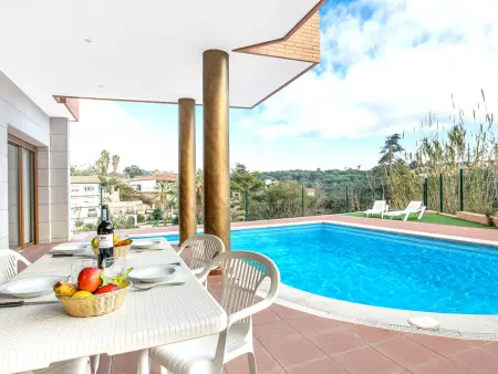 Location villa à Lloret de Mar, Villa moderne à Lloret de Mar pour 8 pers. avec piscine privée, climatisation et parking