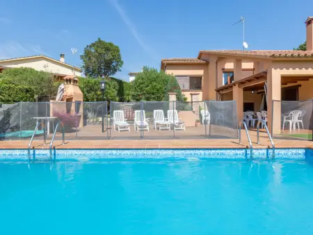 Location villa à Lloret de Mar, Villa à Lloret del Mar pour 12 personnes avec piscine privée, internet et terrasses