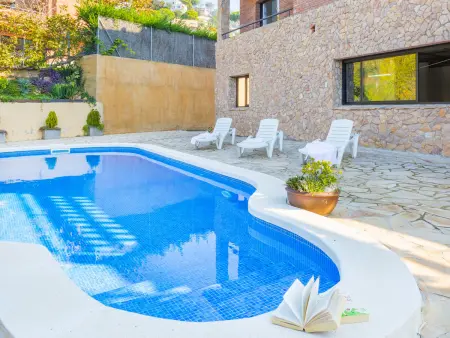 Villa à Lloret de Mar pour 8 pers avec piscine privée, proche plage et centre - Photo 2
