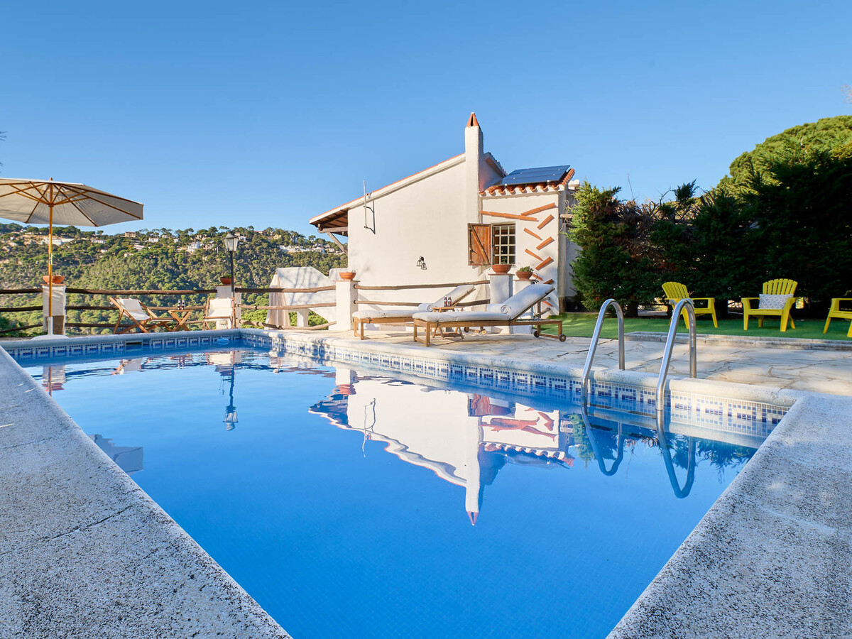 Villa Serena à Lloret de Mar : piscine privée et jardin familial - Photo 1
