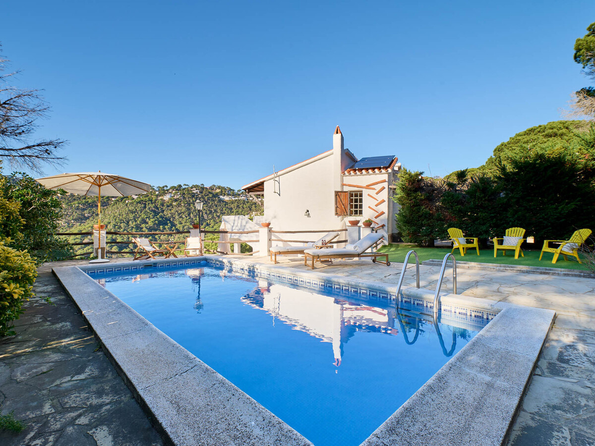 Villa Serena à Lloret de Mar : piscine privée et jardin familial - Photo 7