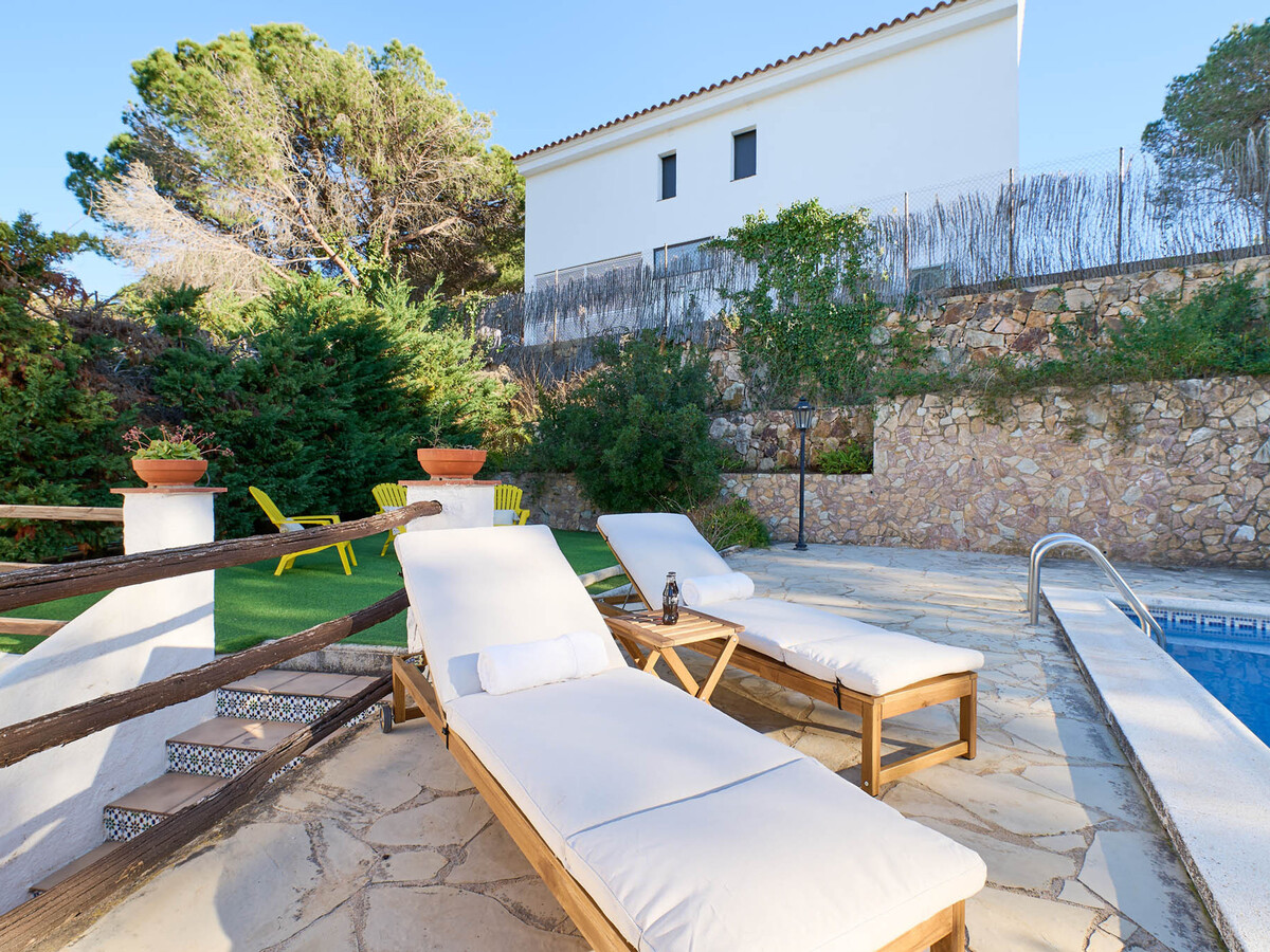 Villa Serena à Lloret de Mar : piscine privée et jardin familial - Photo 10