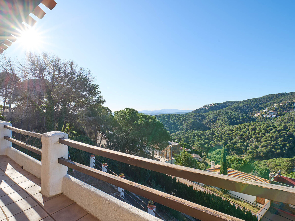 Villa Serena à Lloret de Mar : piscine privée et jardin familial - Photo 29