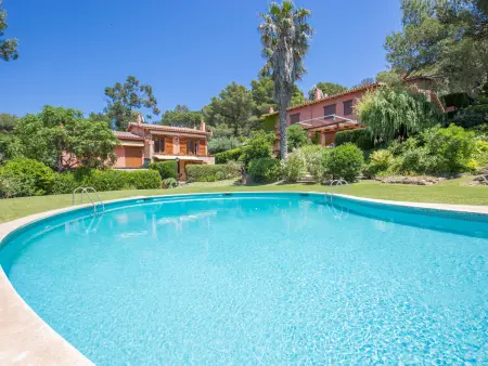 Charmante villa à Llafranc avec piscine commune, terrasse et jardin, à 1.5 km de la plage - Photo 11
