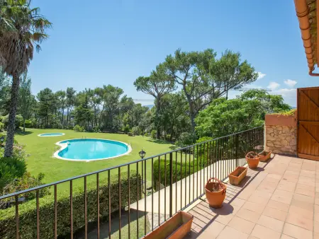 Charmante villa à Llafranc avec piscine commune, terrasse et jardin, à 1.5 km de la plage - Photo 12