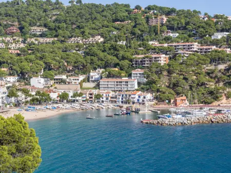 Charmante villa à Llafranc avec piscine commune, terrasse et jardin, à 1.5 km de la plage - Photo 23