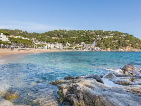 Charmante villa à Llafranc avec piscine commune, terrasse et jardin, à 1.5 km de la plage - Photo 24
