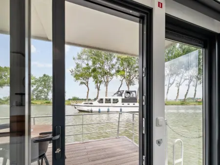 Maxim Jr, Bateau-maison avec terrasse et vue imprenable - Photo 33