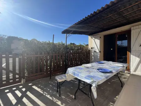 Location maison à Gruissan, Pavillon avec Terrasse et Parking Privé à Gruissan