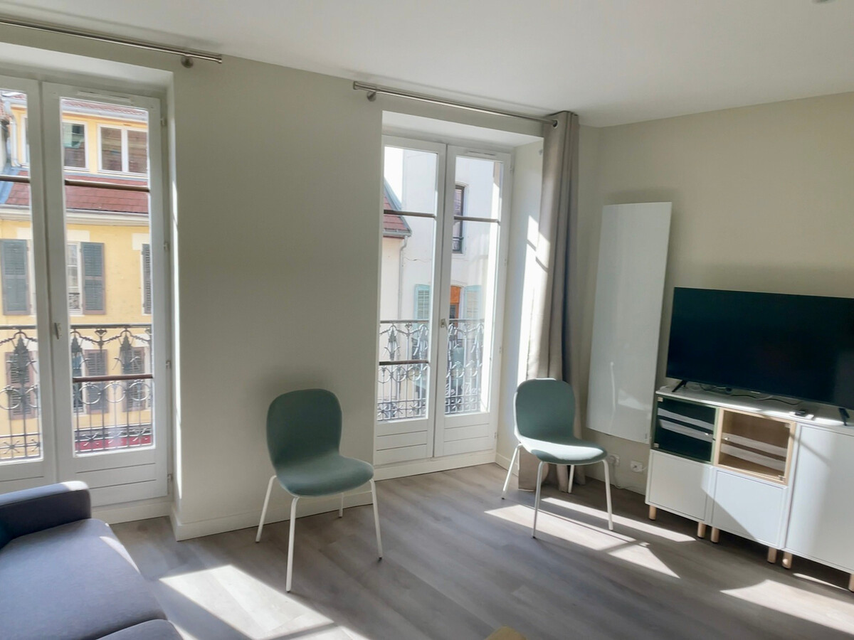 Studio 22 m² hyper centre Aix-les-Bains, balcon et wifi - Photo 1