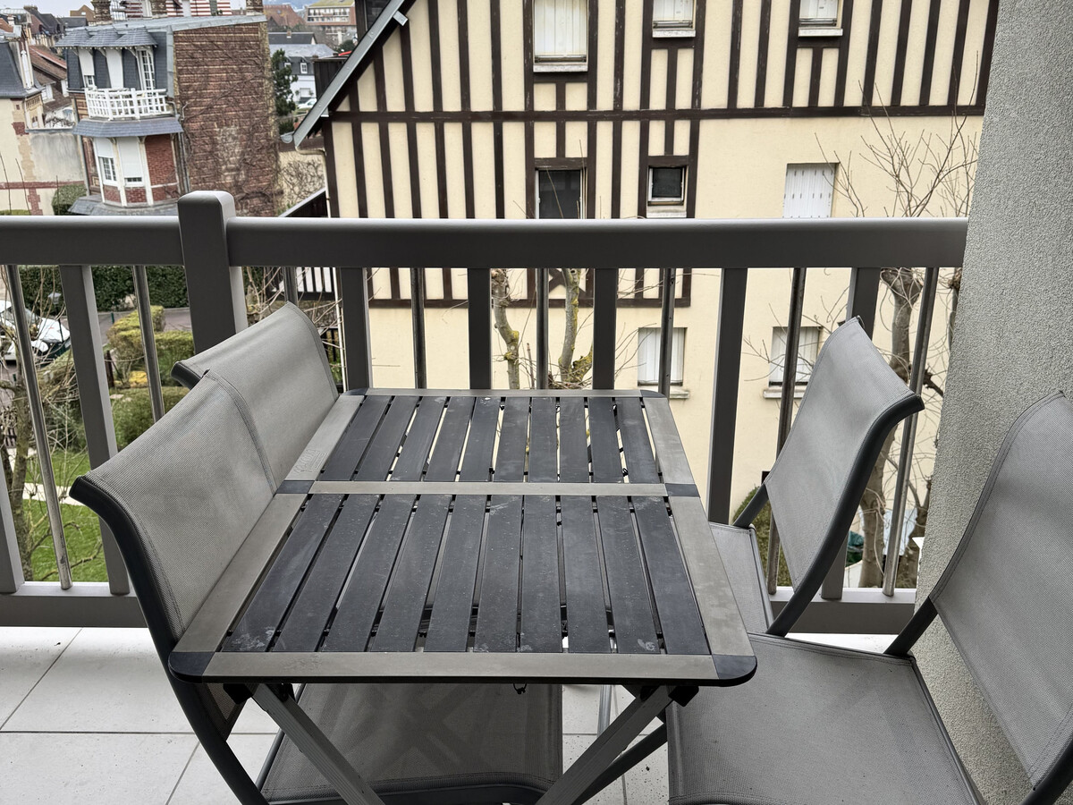 2 pièces rénové 2025, terrasse vue mer à Villers-sur-Mer - Photo 7