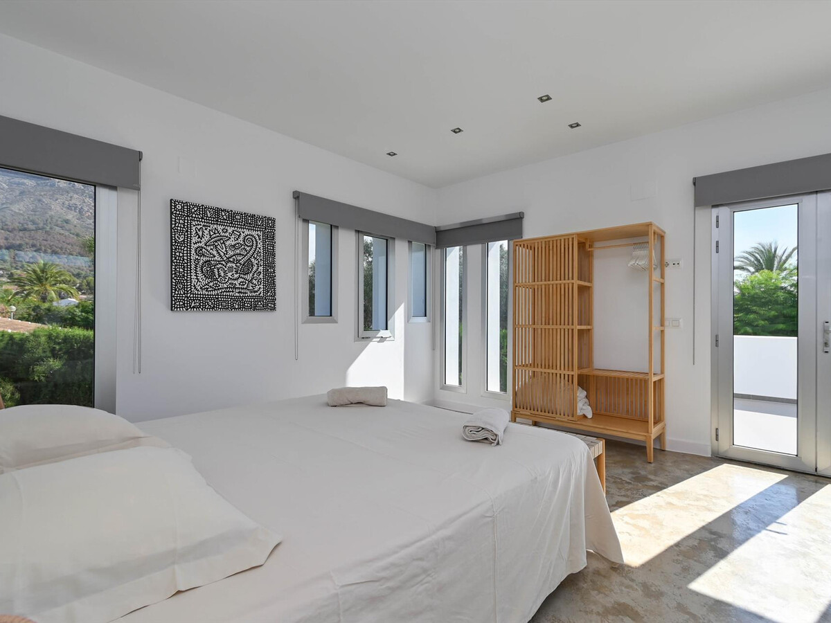 Villa 4 chambres avec piscine 12×5m à Javea - Photo 9