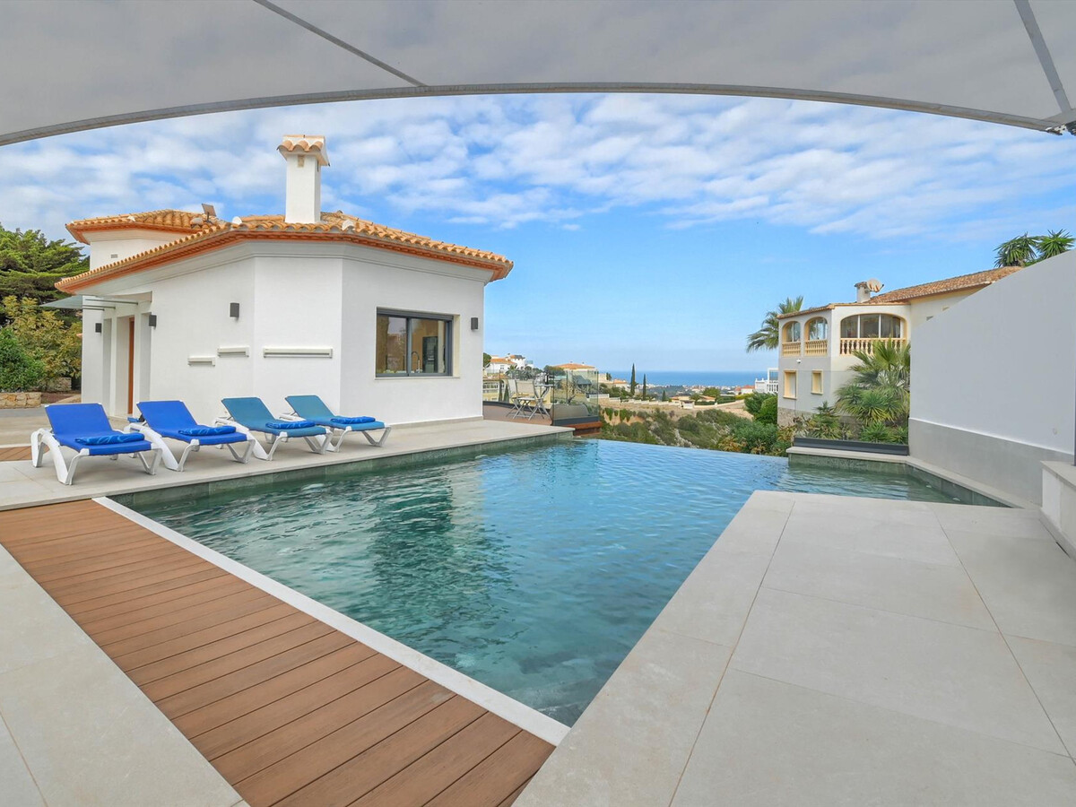 Villa moderne 3 chambres avec piscine privée à Denia - Photo 1