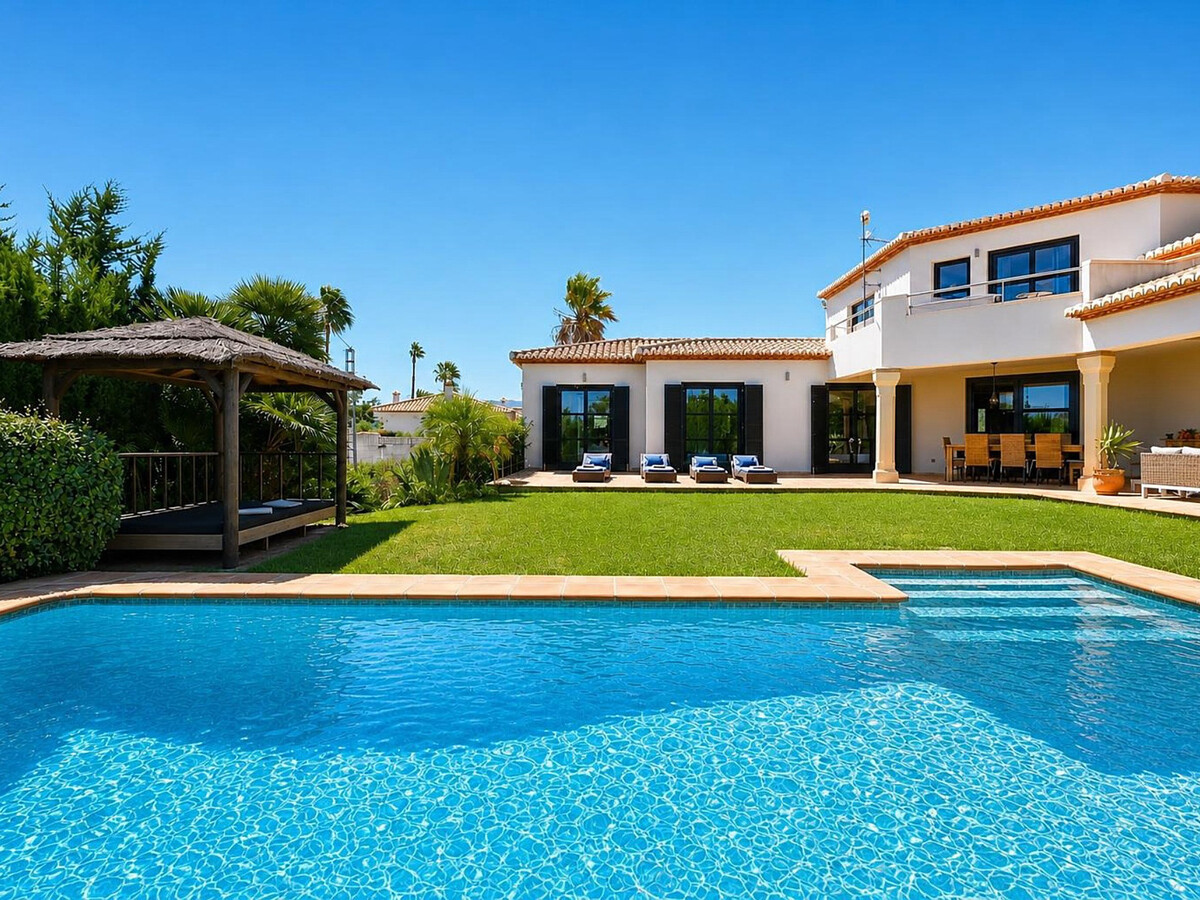 Villa de luxe 4 chambres, piscine privée à Denia - Photo 2