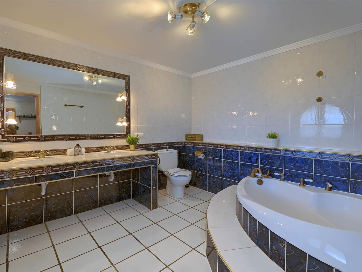 Villa 6 pers, piscine lagon 8x4m, vue mer à Denia - Photo 6