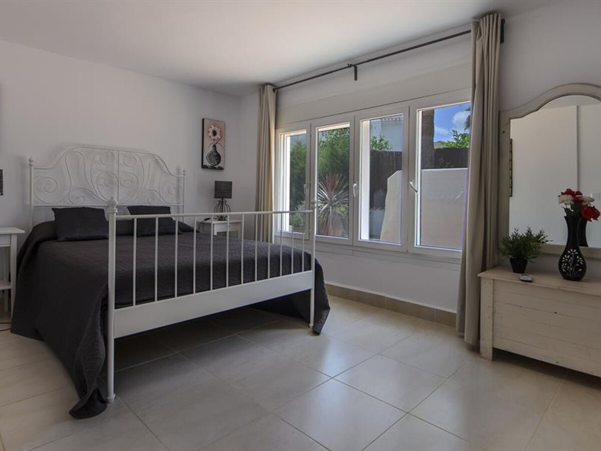 Villa 12 pers. Moraira : piscine chauffée, 6 chambres, 500 m plage - Photo 19