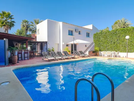 Villa Confortable à Moraira avec Piscine Chauffée, Proche Plage et Activités - Photo 1