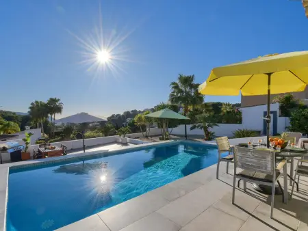 Location villa à Moravit, Villa à Moraira avec piscine privée, jardin, climatisation, proche plage