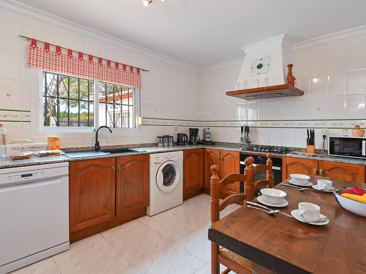 Maison 10 pers. à Jávea : piscine privée, 5 chambres, 4 km plage - Photo 8