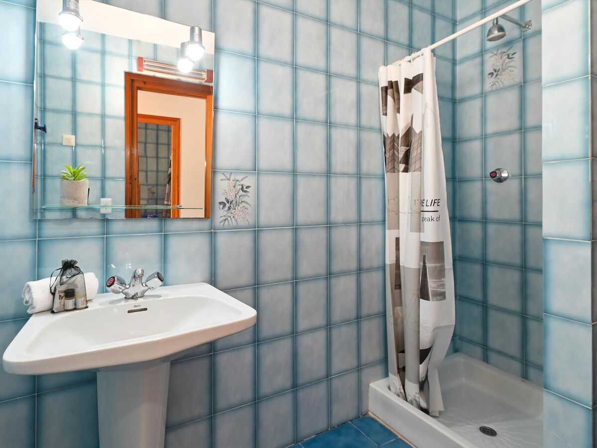 Maison 10 pers., 5 chambres avec piscine à Jávea - Photo 10