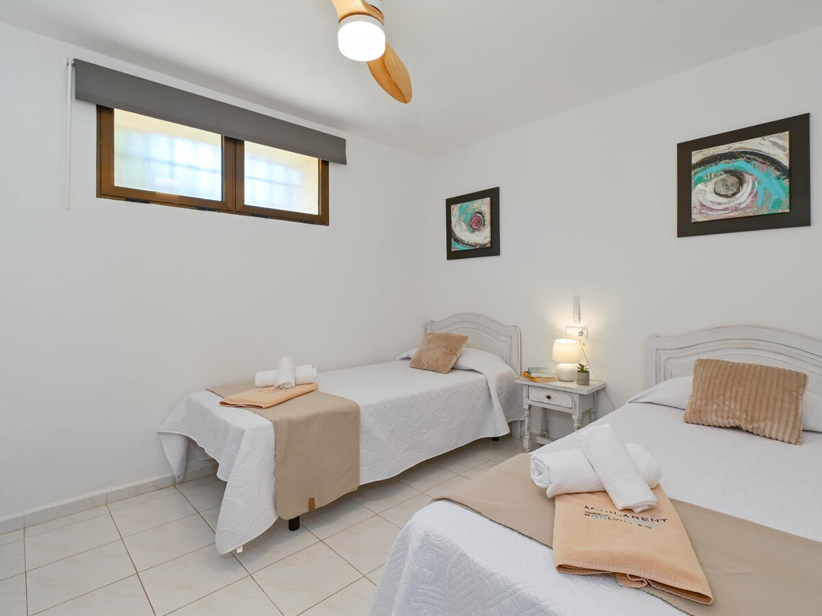Maison 10 pers., 5 chambres avec piscine à Jávea - Photo 11