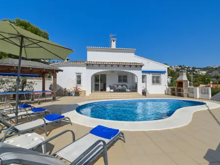 Location maison à Benissa, Villa Moderne avec Piscine Privée, Proche Plage et Activités à Benissa