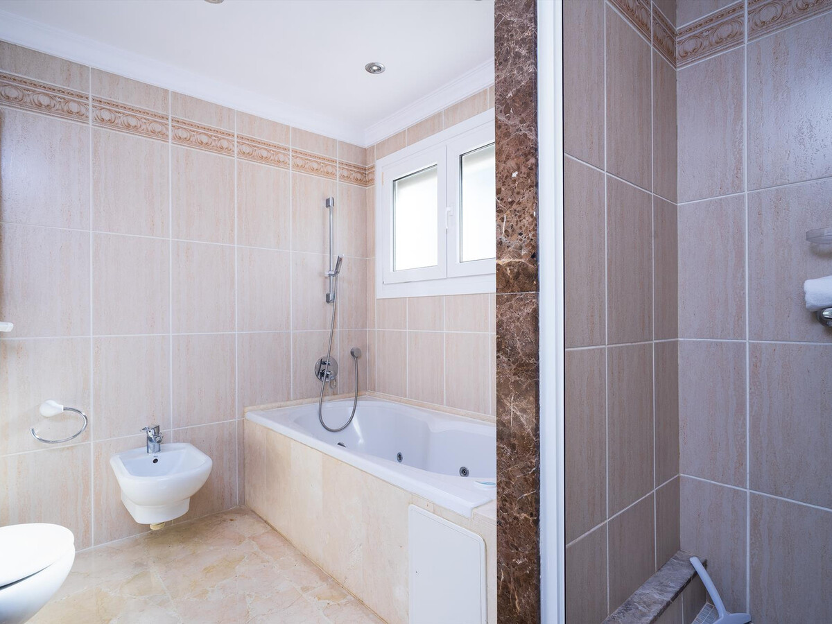 Villa 3 chambres Denia : piscine 10×4m, vue baie - Photo 9