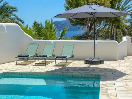 Location villa à Benissa, Villa Confortable avec Piscine Privée à 1km de la Plage, Idéale pour Familles!