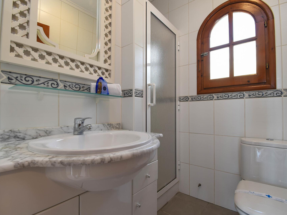 Maison 6 pers. à Denia : piscine, 3 chambres, jardin - Photo 8