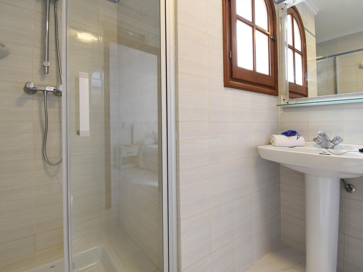 Maison 4 pers. Dénia : piscine, jardin et 2 salles de bain - Photo 11