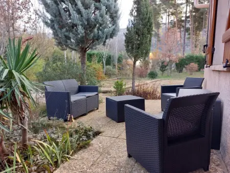 Maison 3 chambres avec jardin clôturé, près de la Sainte-Baume : photo 2