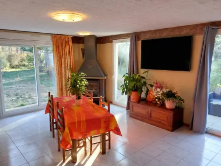 Maison 3 chambres avec jardin clôturé, près de la Sainte-Baume : photo 6
