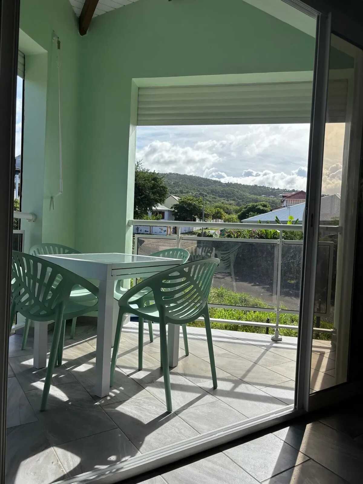 Appartement 80 m² Vieux-Habitants, terrasse et plongée - Photo 3