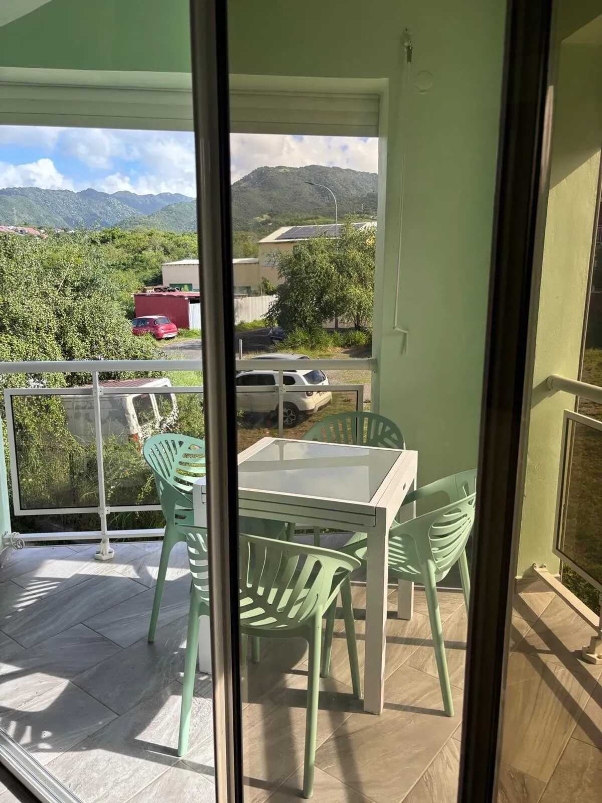 Appartement 80 m² Vieux-Habitants, terrasse et plongée - Photo 7