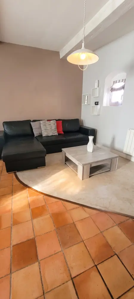 Maison conviviale avec jardin à Revest-des-Brousses : photo 9