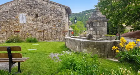 Maison conviviale avec jardin à Revest-des-Brousses : photo 22