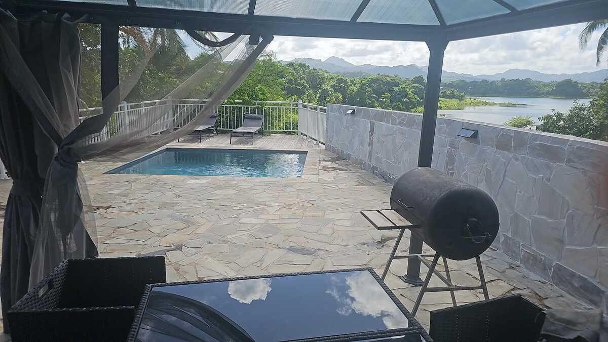 Villa avec piscine privée et vue lac au François - Photo 7