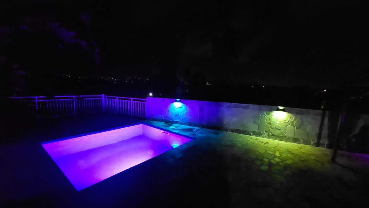 Villa avec piscine privée et vue lac au François - Photo 12