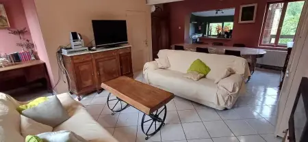 Maison familiale 280 m² à Montignies-sur-Roc, 3 chambres et jardin : photo 5