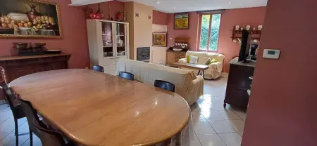 Maison familiale 280 m² à Montignies-sur-Roc, 3 chambres et jardin : photo 6