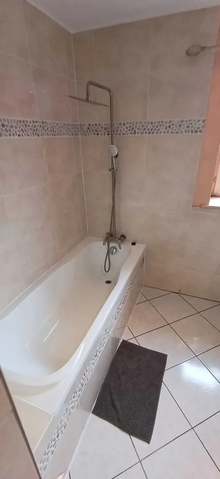 Maison familiale 280 m² à Montignies-sur-Roc, 3 chambres et jardin : photo 43