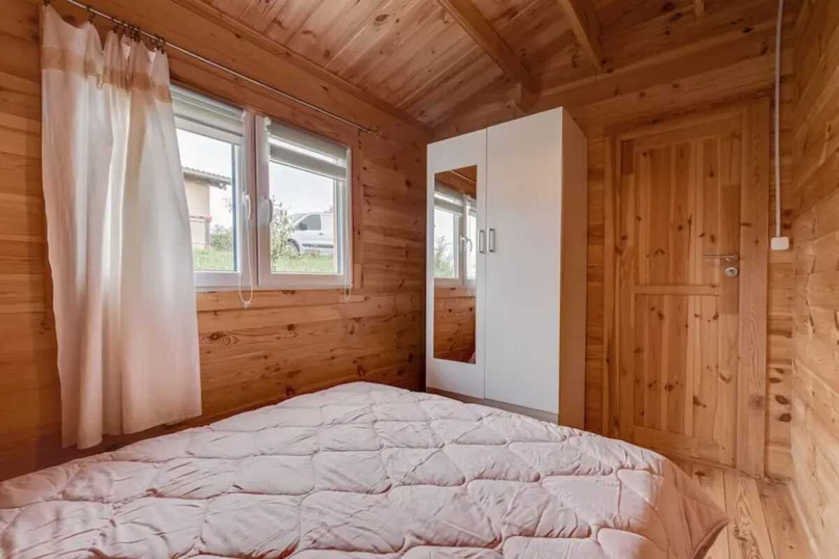 Chalet avec jardin et terrasse à Égliseneuve-des-Liards - Photo 14