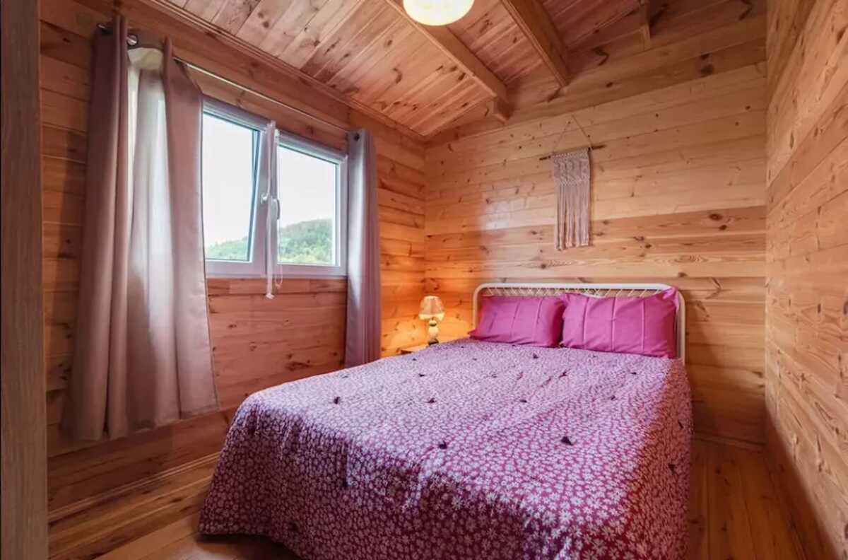 Chalet avec jardin et terrasse à Égliseneuve-des-Liards - Photo 15