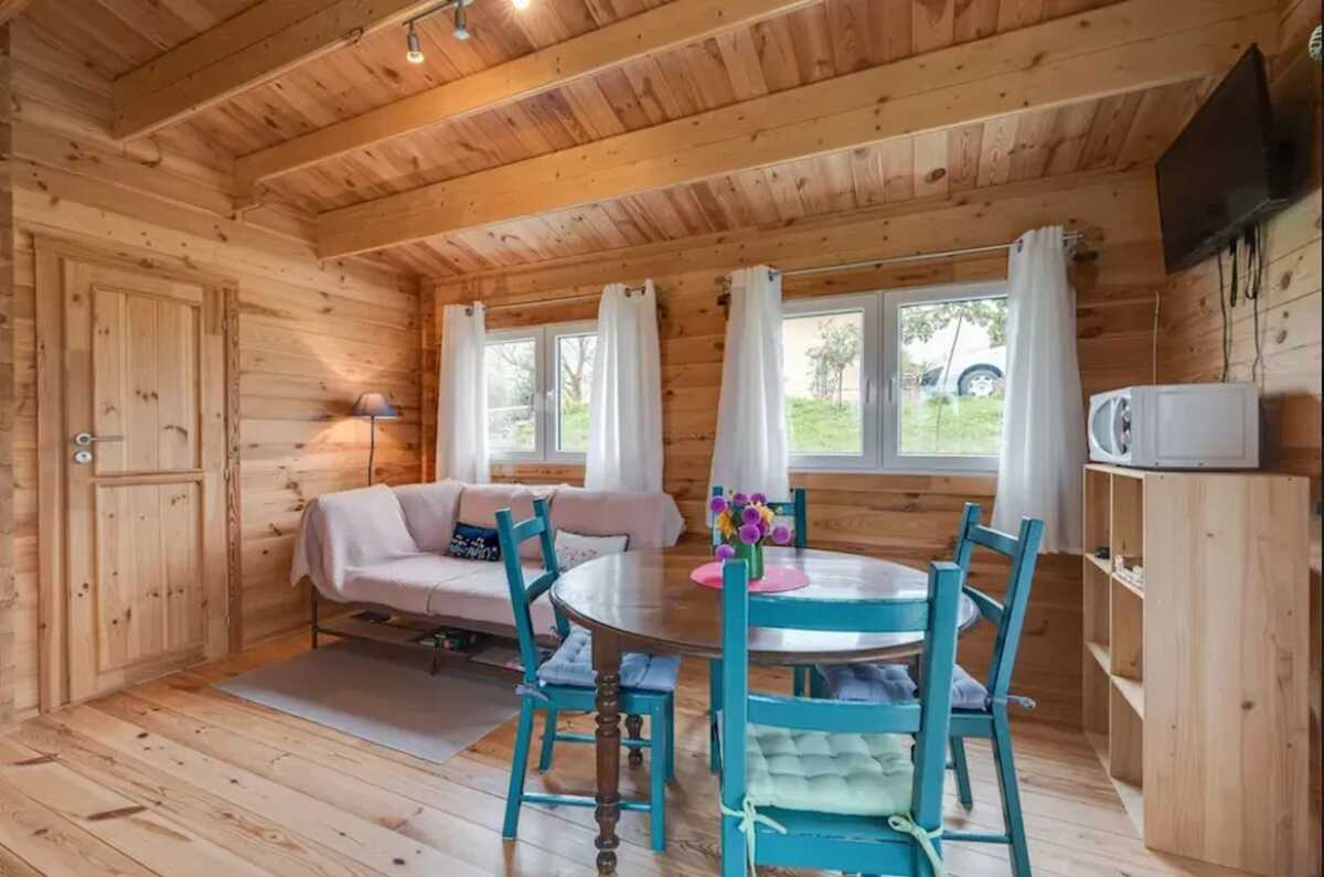 Chalet avec jardin et terrasse à Égliseneuve-des-Liards - Photo 17