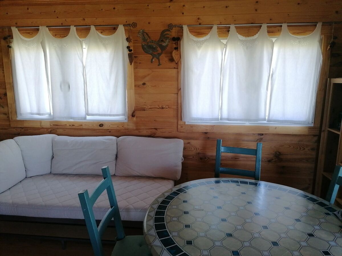 Chalet avec jardin et terrasse à Égliseneuve-des-Liards - Photo 19