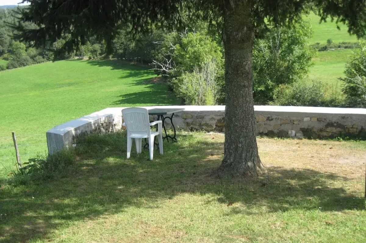 Chalet avec jardin et terrasse à Égliseneuve-des-Liards - Photo 31