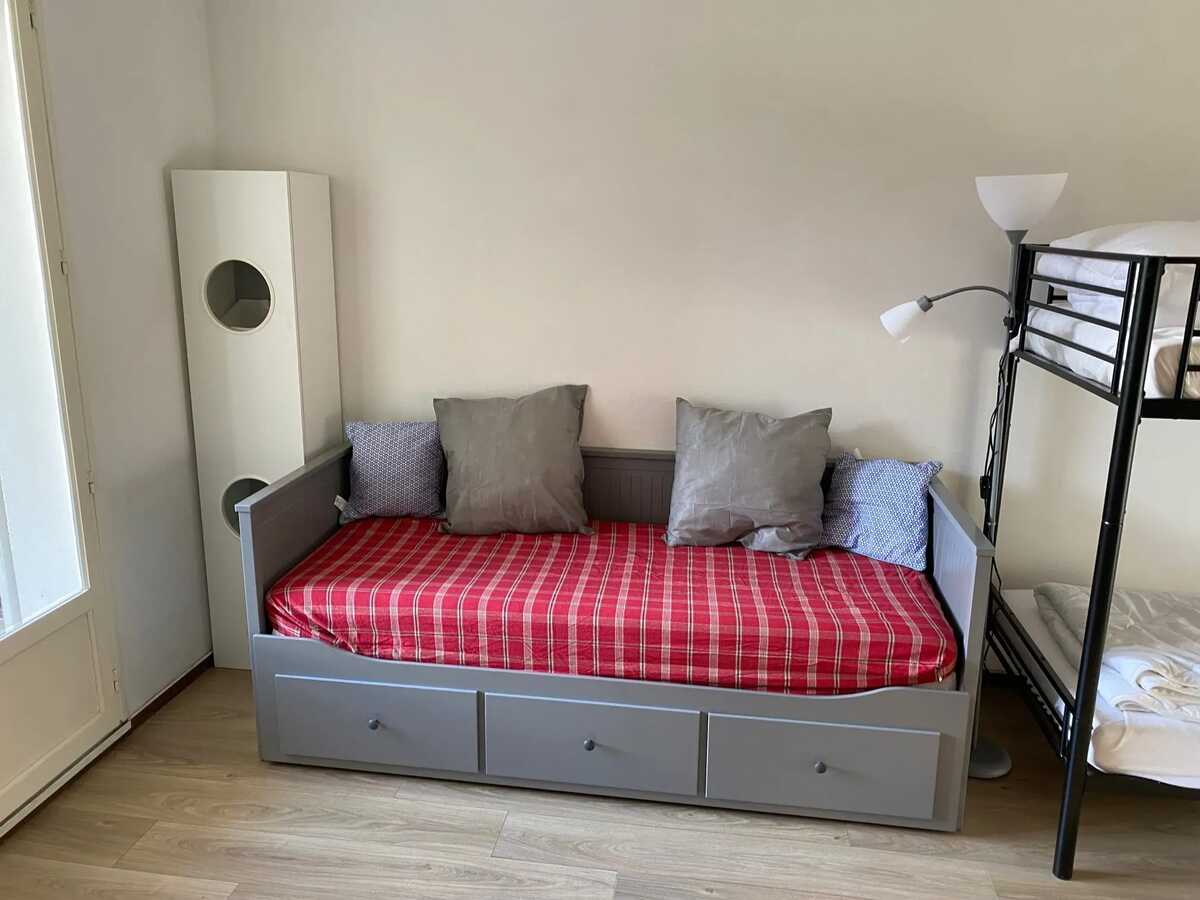 Studio 27 m² à Laguiole avec balcon vue montagne - Photo 16