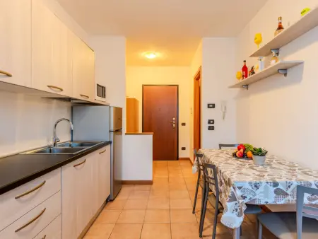 Location appartement à Dongo, Teto